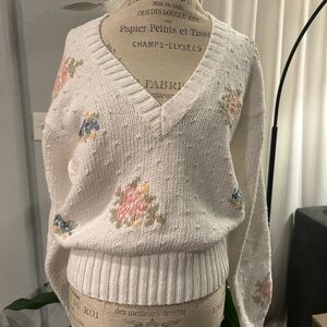 vintage Liz Sport V-neck sweater